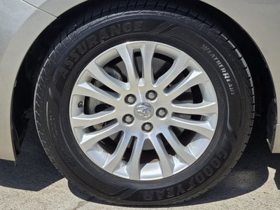 2017 Toyota Sienna XLE 8 Passenger