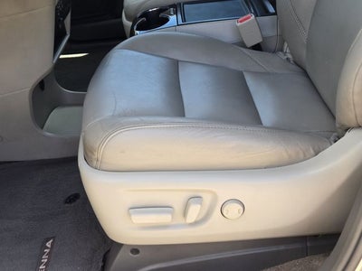 2017 Toyota Sienna XLE 8 Passenger
