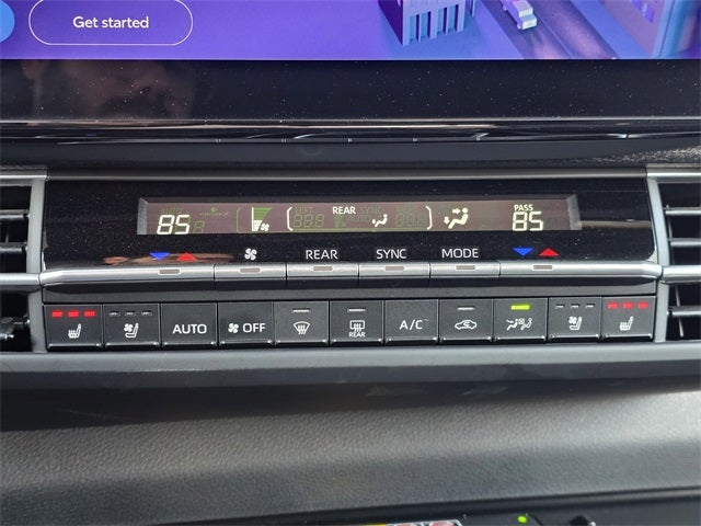 2025 Toyota Sienna Limited 7 Passenger