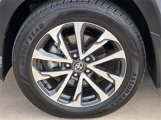 2025 Toyota Corolla Cross XLE