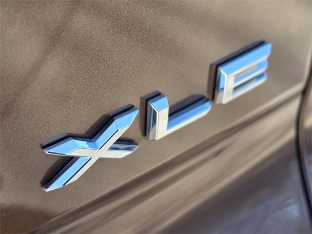 2025 Toyota Crown Signia XLE