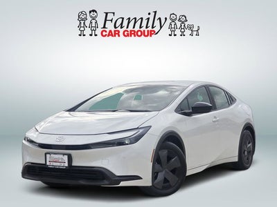 2025 Toyota Prius LE