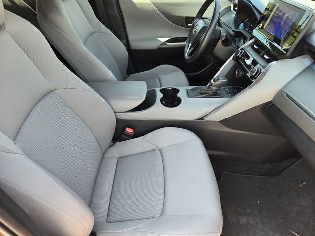 2023 Toyota Venza LE
