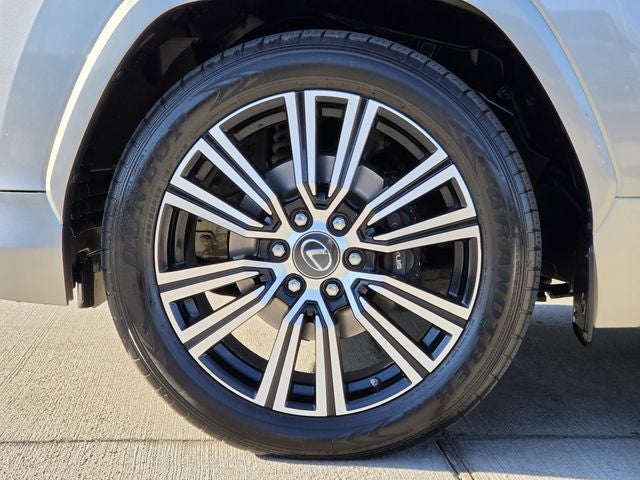 2023 Lexus LX 600 Luxury