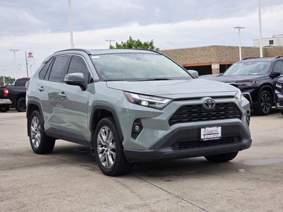 2022 Toyota RAV4 XLE Premium