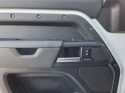 2025 Land Rover Defender 110 S