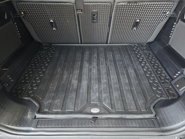 2025 Land Rover Defender 110 S