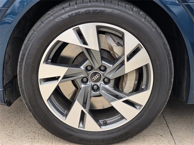 2022 Audi e-tron Premium Plus quattro