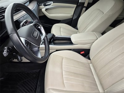 2022 Audi e-tron Premium Plus quattro