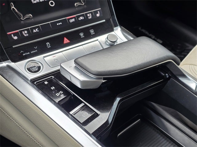 2022 Audi e-tron Premium Plus quattro