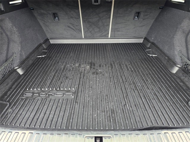 2022 Audi e-tron Premium Plus quattro