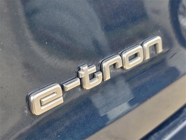 2022 Audi e-tron Premium Plus quattro