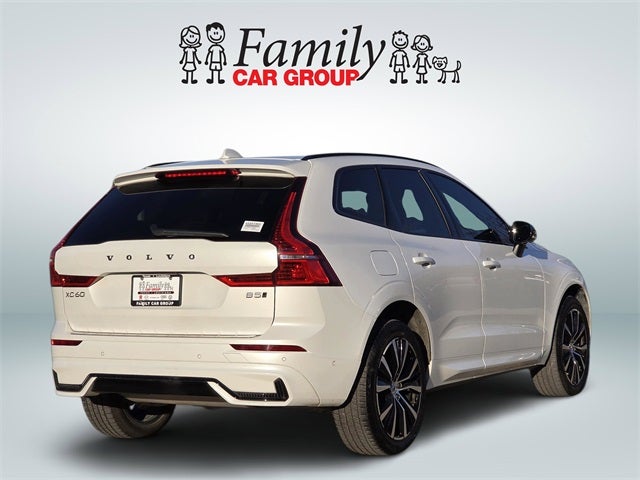 2024 Volvo XC60 B5 Plus Dark Theme