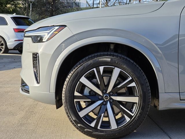 2025 Volvo XC90 B5 Core 2025.5