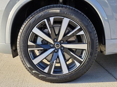 2025 Volvo XC90 B5 Core 2025.5