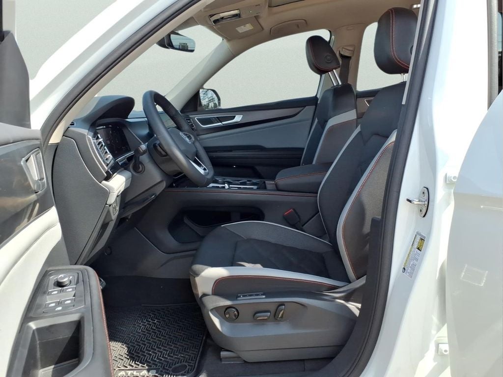 2024 Volkswagen Atlas 2.0T Peak Edition SEL