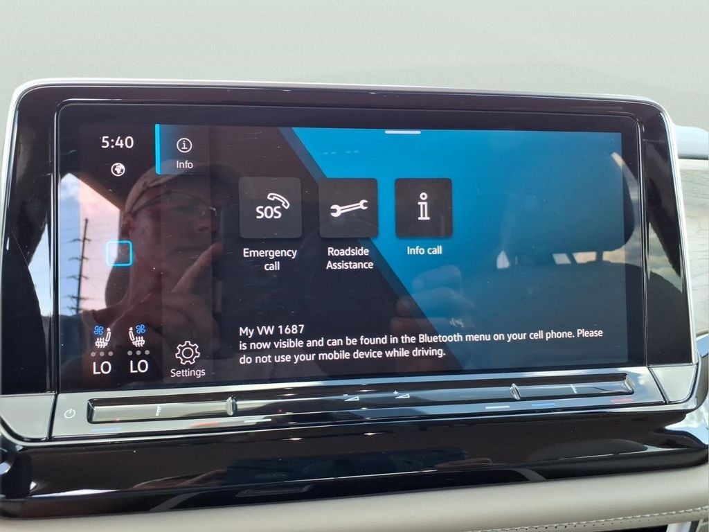 2024 Volkswagen Atlas 2.0T SE w/Technology