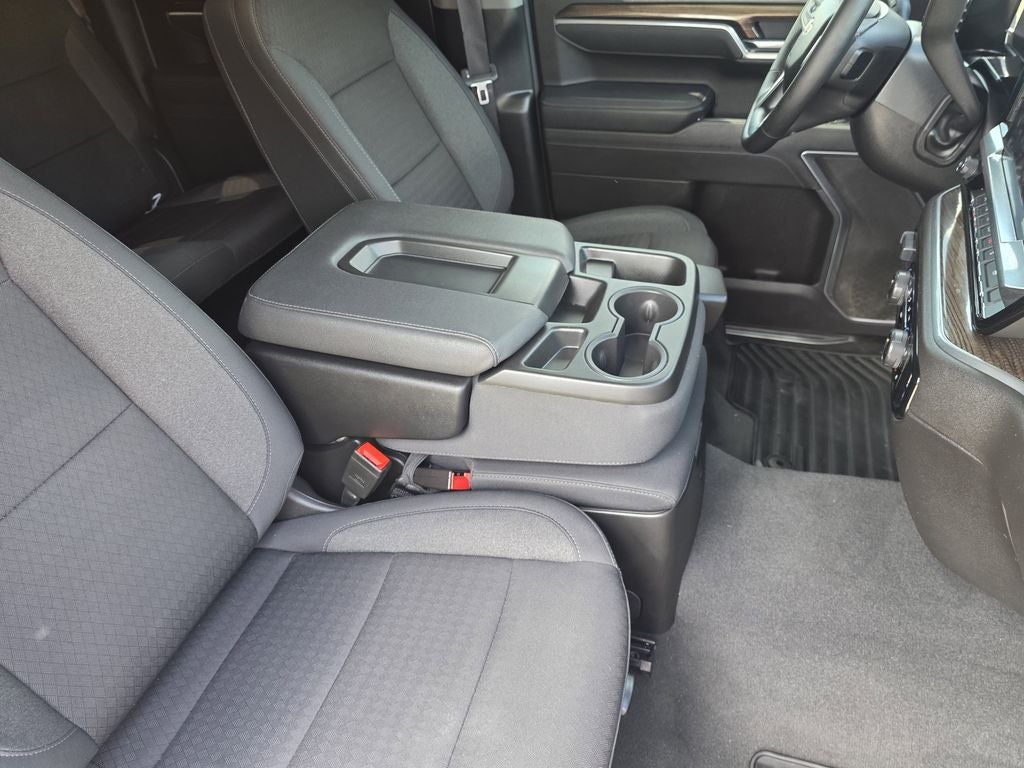 2025 Chevrolet Silverado 1500 LT LT1