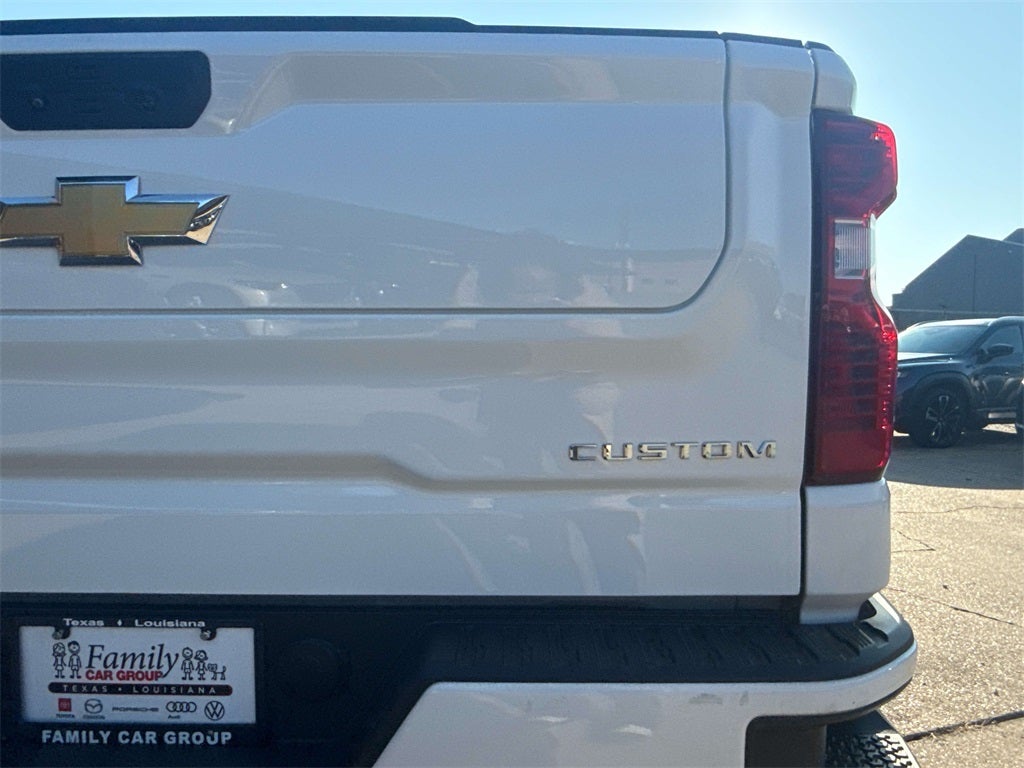 2022 Chevrolet Silverado 1500 Custom
