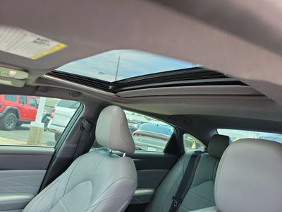 2021 Toyota Avalon Hybrid Limited