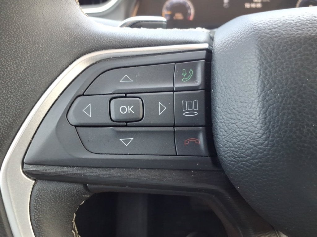 2023 Jeep Grand Cherokee Laredo