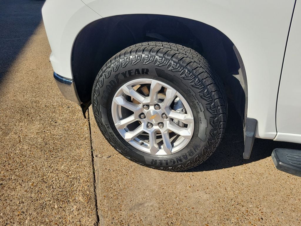 2025 Chevrolet Silverado 1500 LT