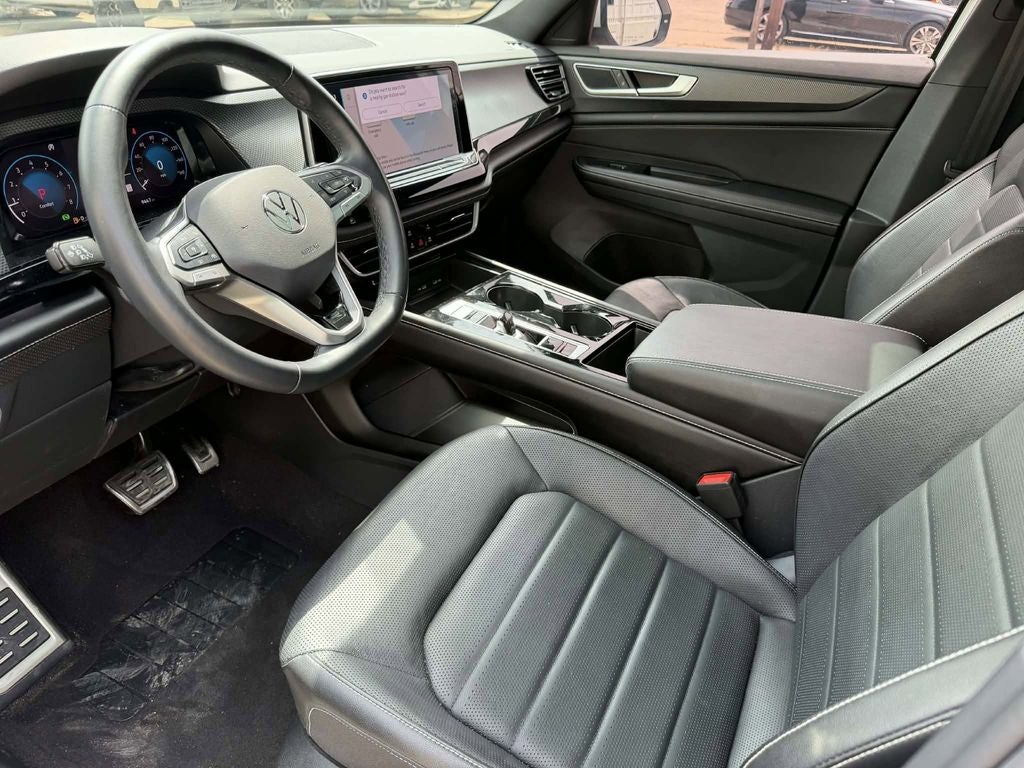 2024 Volkswagen Atlas Cross Sport 2.0T SEL R-Line