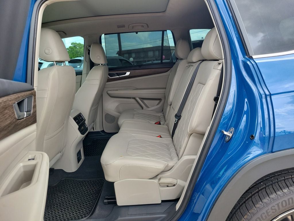 2025 Volkswagen Atlas 2.0T SEL Premium R-Line