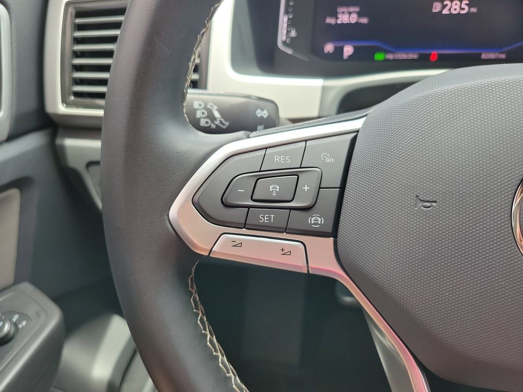 2023 Volkswagen Atlas Cross Sport 2.0T SE w/Technology
