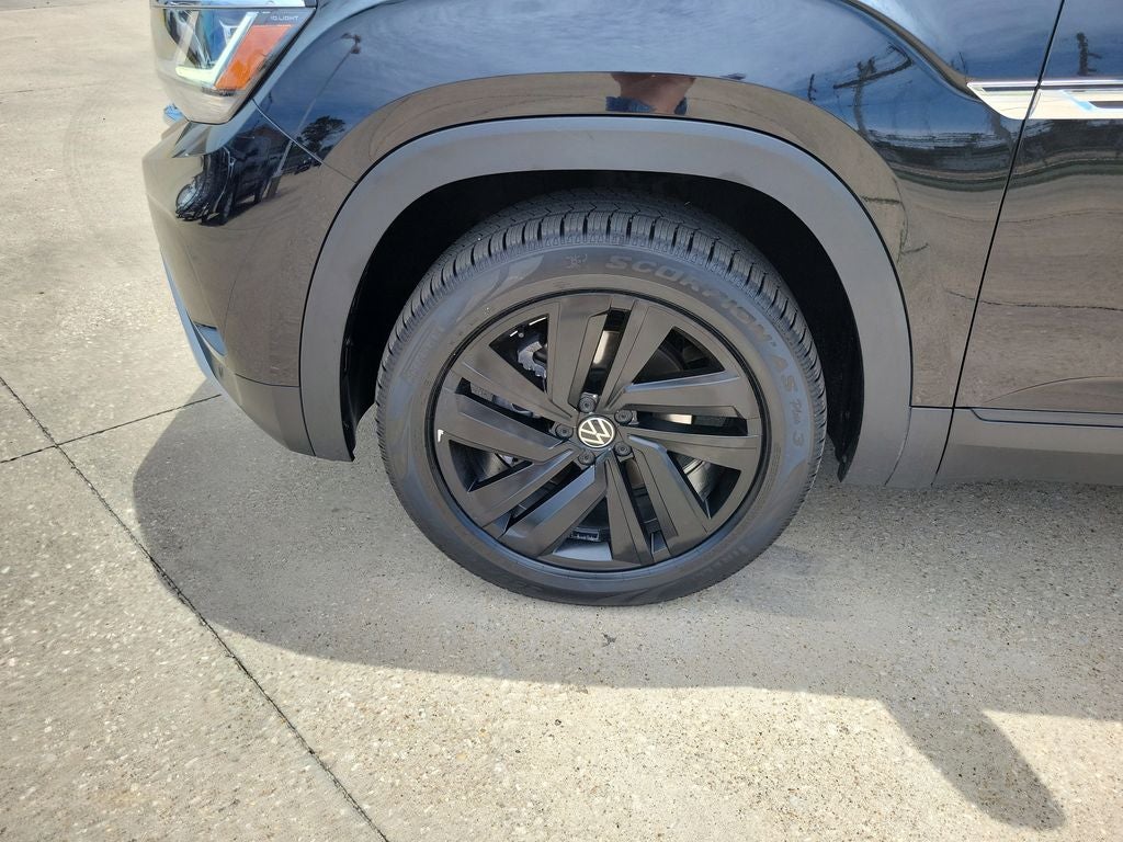 2023 Volkswagen Atlas Cross Sport 2.0T SE w/Technology