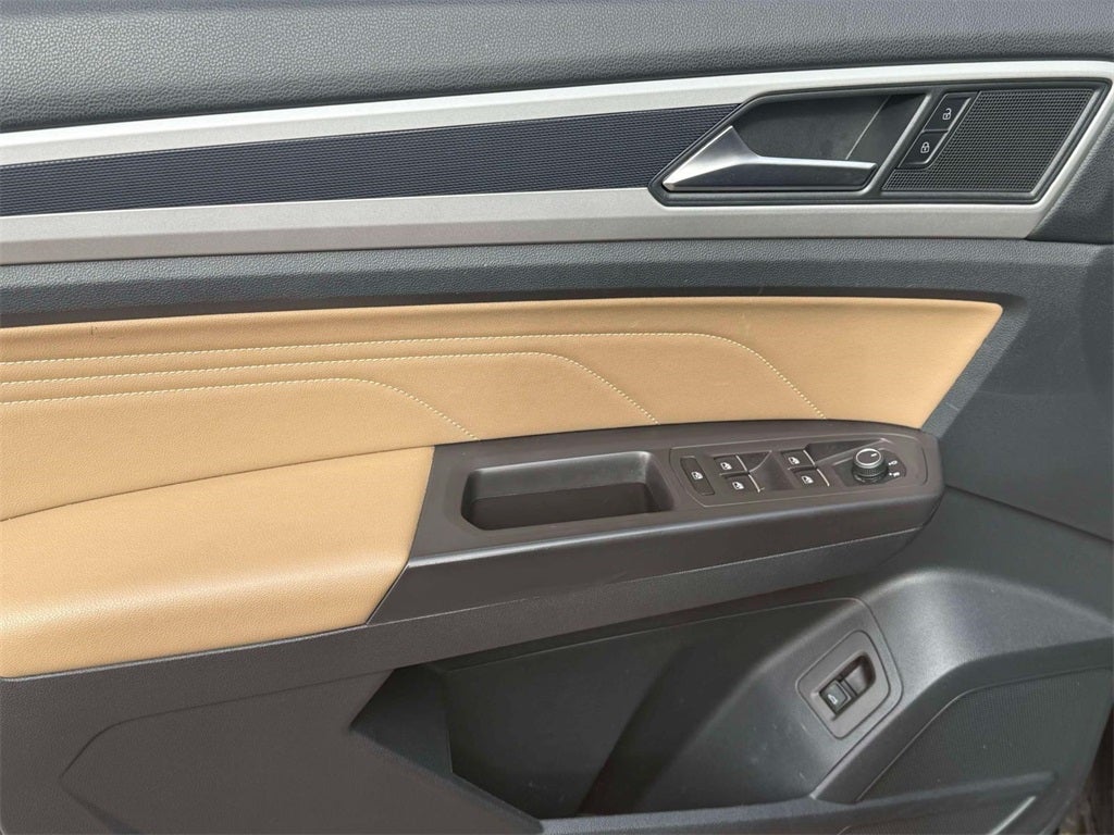 2023 Volkswagen Atlas Cross Sport 2.0T SE w/Technology