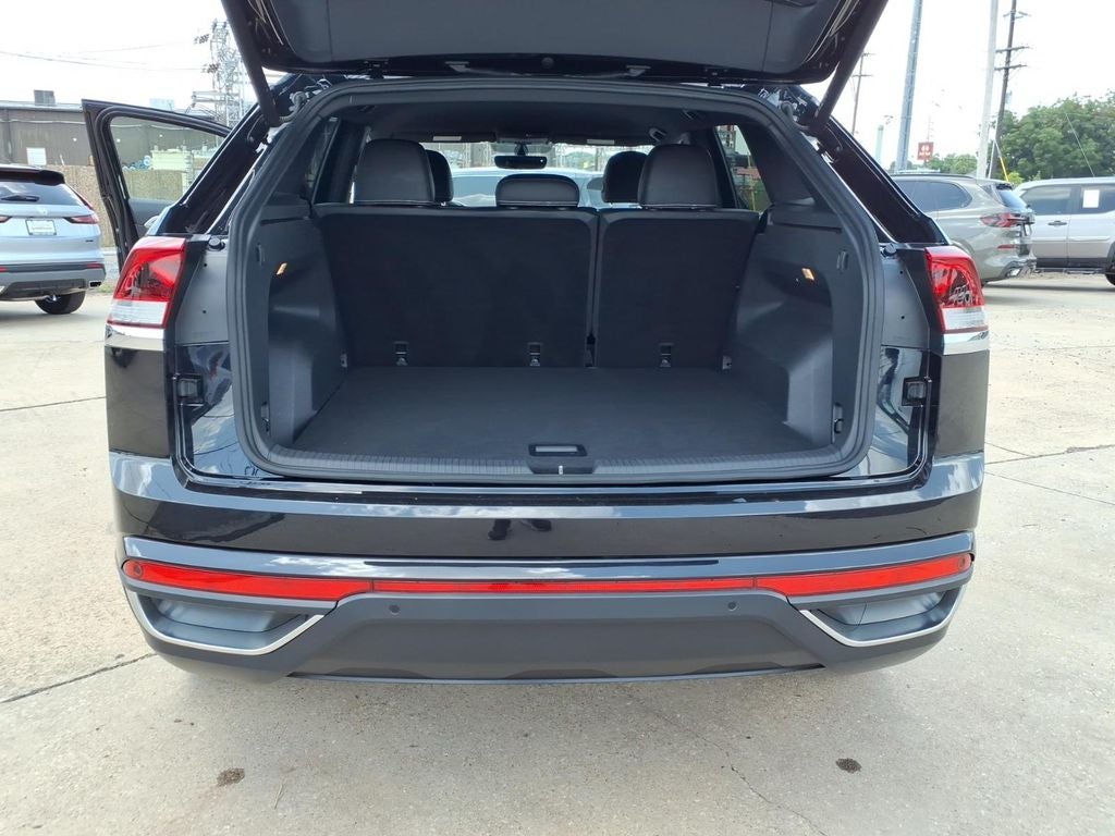 2023 Volkswagen Atlas Cross Sport 2.0T SE w/Technology