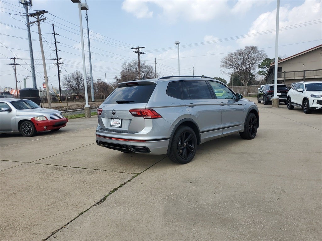 2023 Volkswagen Tiguan 2.0T SE R-Line Black