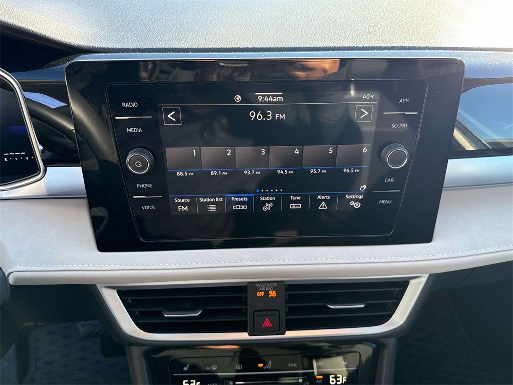 2025 Volkswagen Taos 1.5T SE