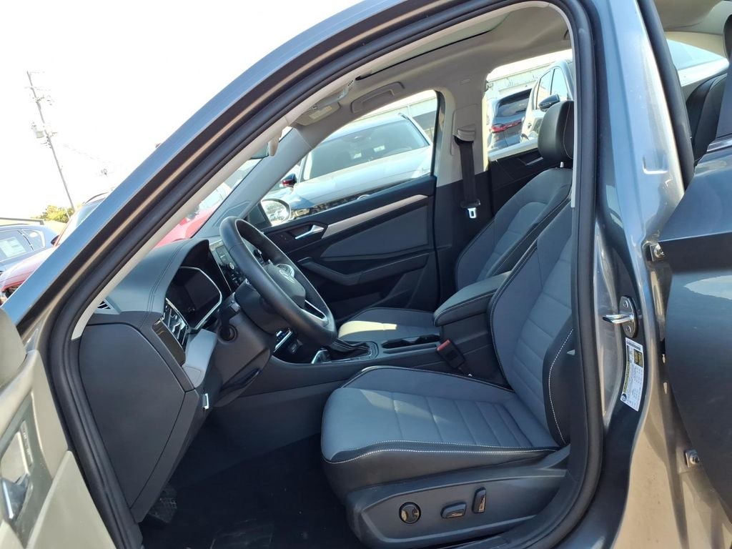 2025 Volkswagen Jetta 1.5T SE