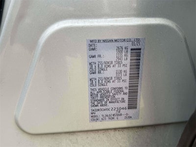 2025 Nissan Pathfinder SL