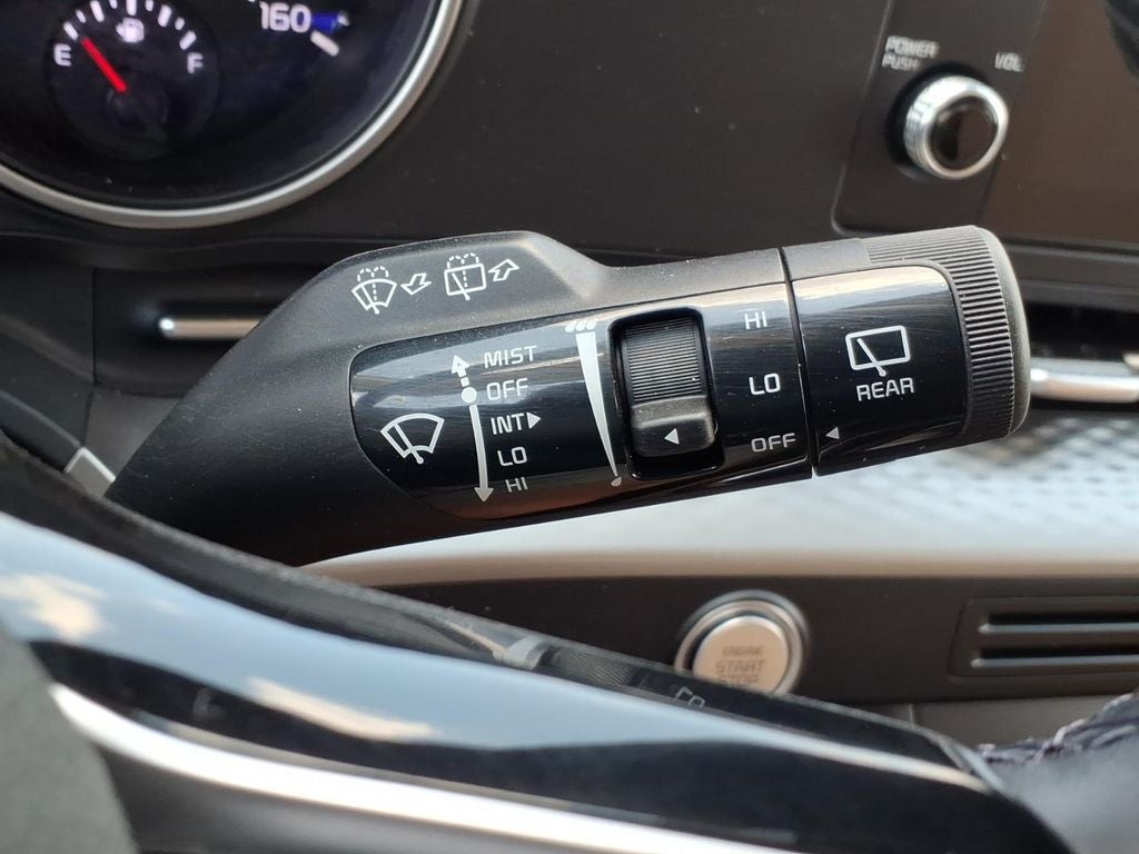 2023 Kia Carnival LX Seat Package