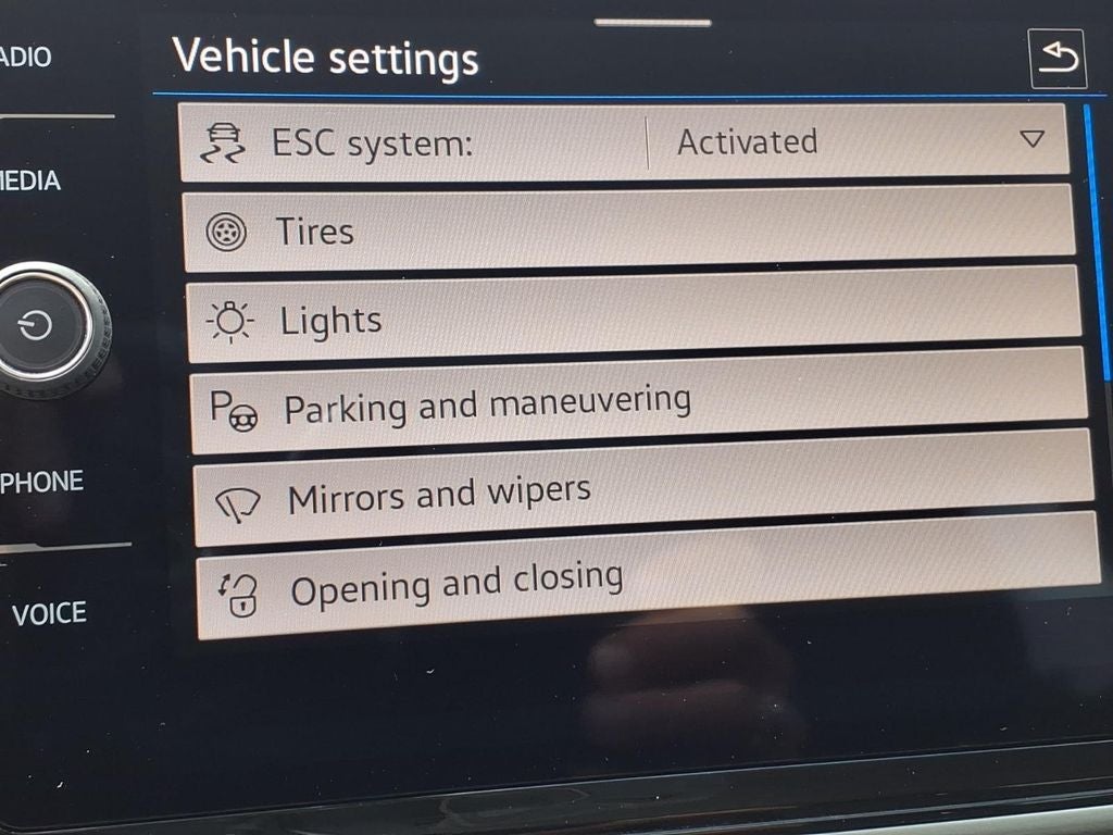 2022 Volkswagen Atlas 2.0T SE w/Technology