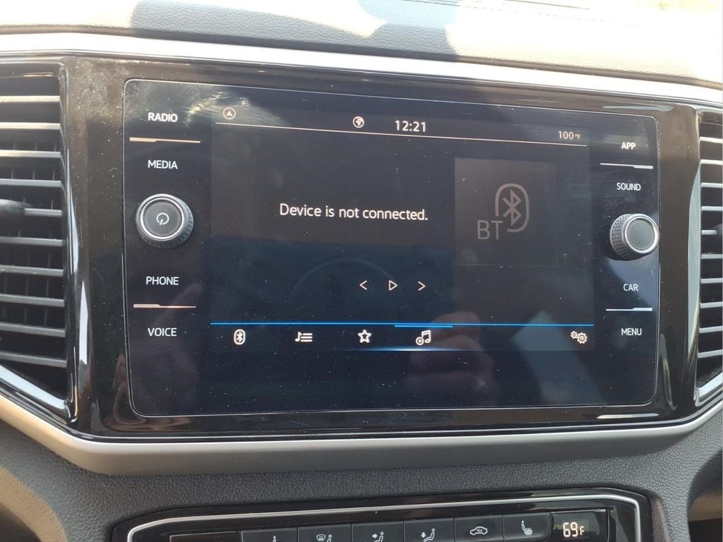 2023 Volkswagen Atlas 3.6L V6 SE w/Technology