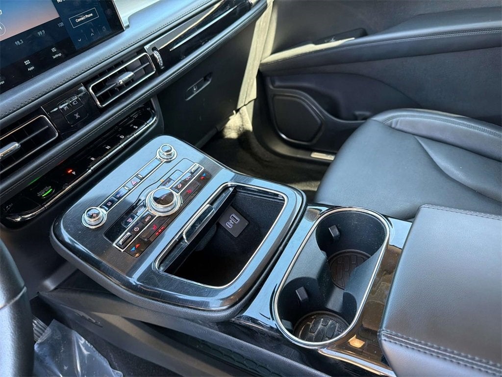 2022 Lincoln Nautilus Standard