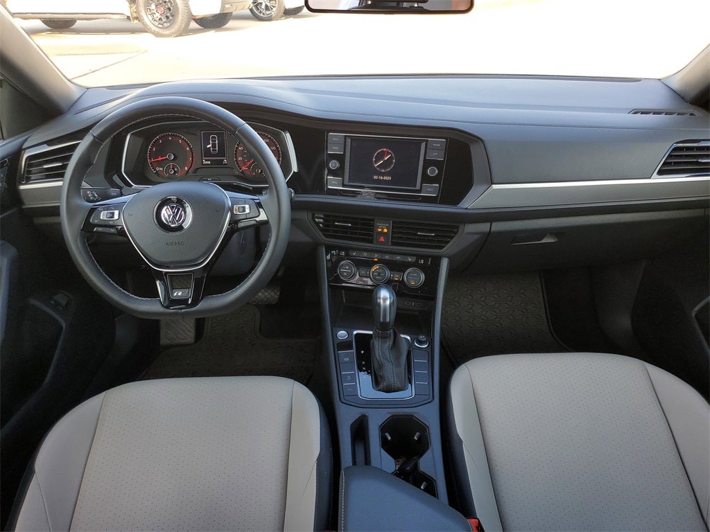 2021 Volkswagen Jetta R-Line