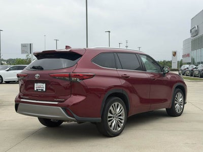 2023 Toyota Highlander Platinum