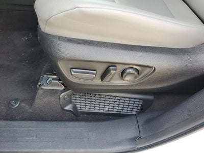 2025 Toyota Sienna XLE 8 Passenger