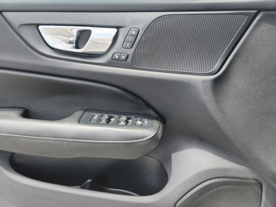 2024 Volvo S60 B5 Plus Dark Theme