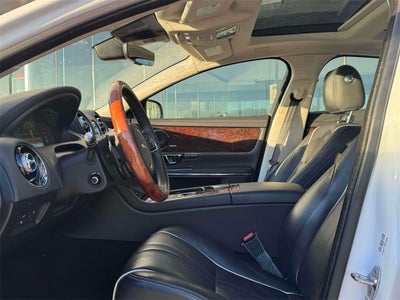 2019 Jaguar XJ R-Sport