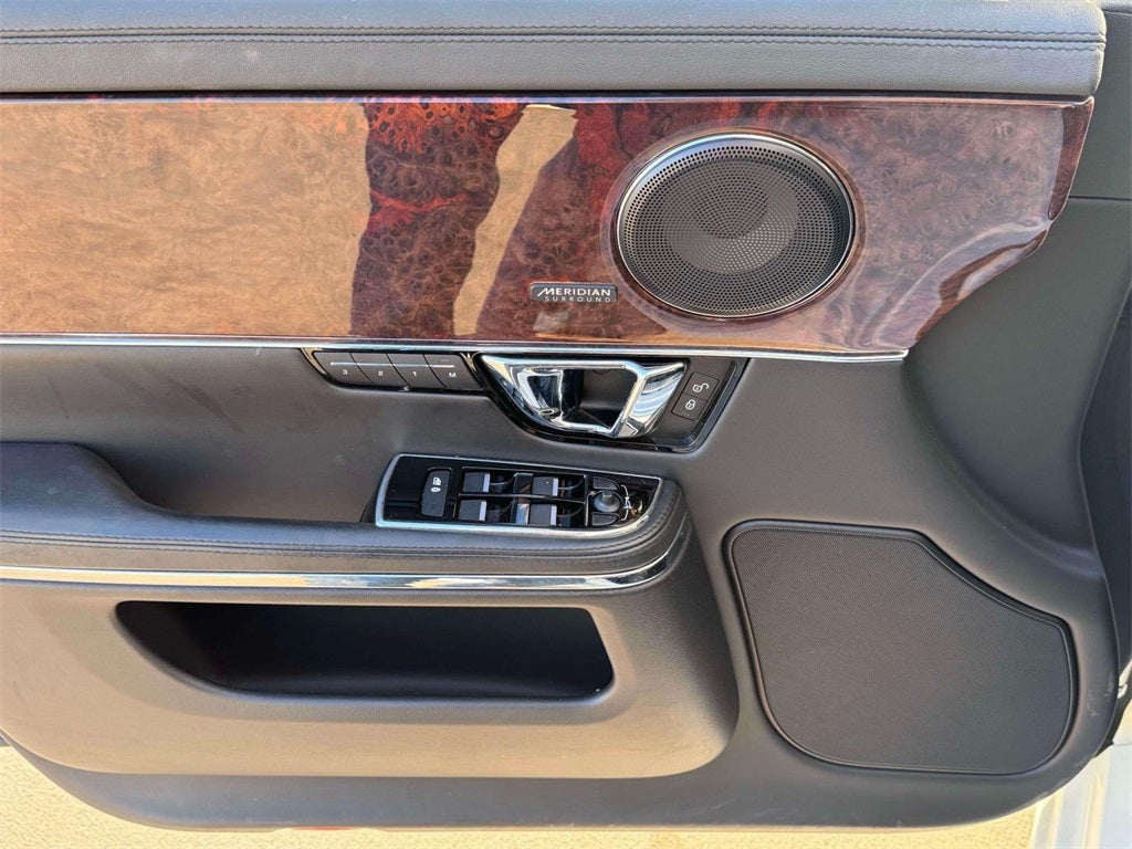 2019 Jaguar XJ R-Sport