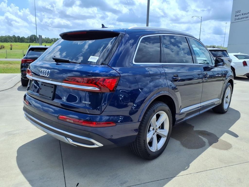 2022 Audi Q7 45 Premium Plus quattro