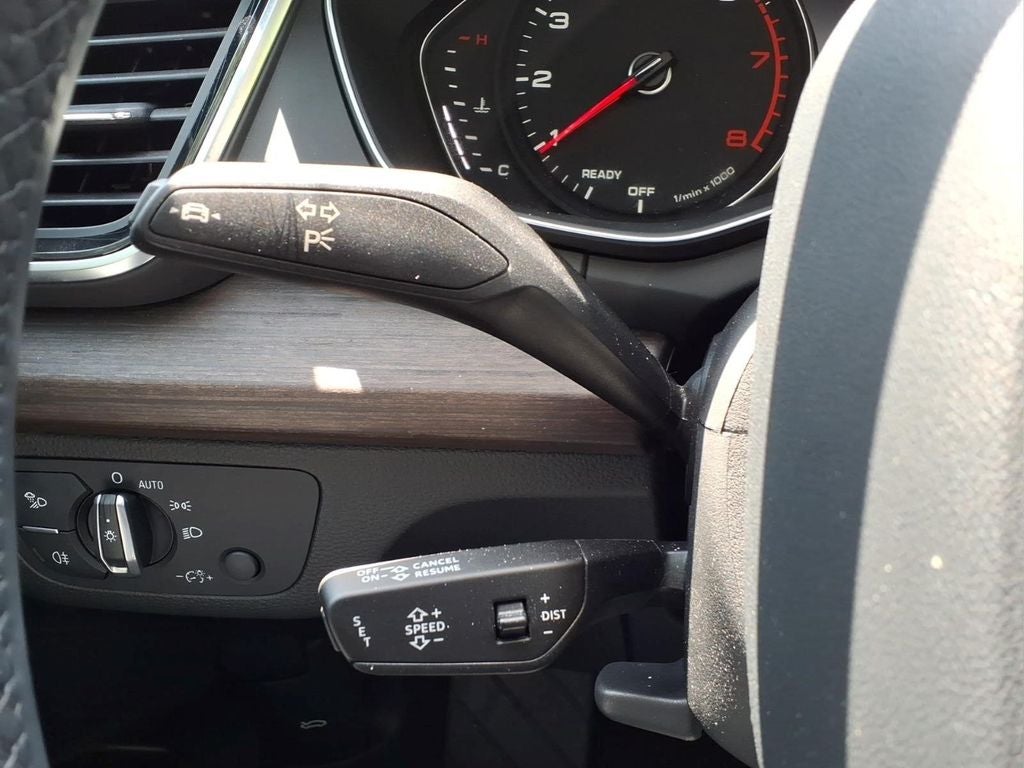 2023 Audi Q5 45 S line Premium quattro