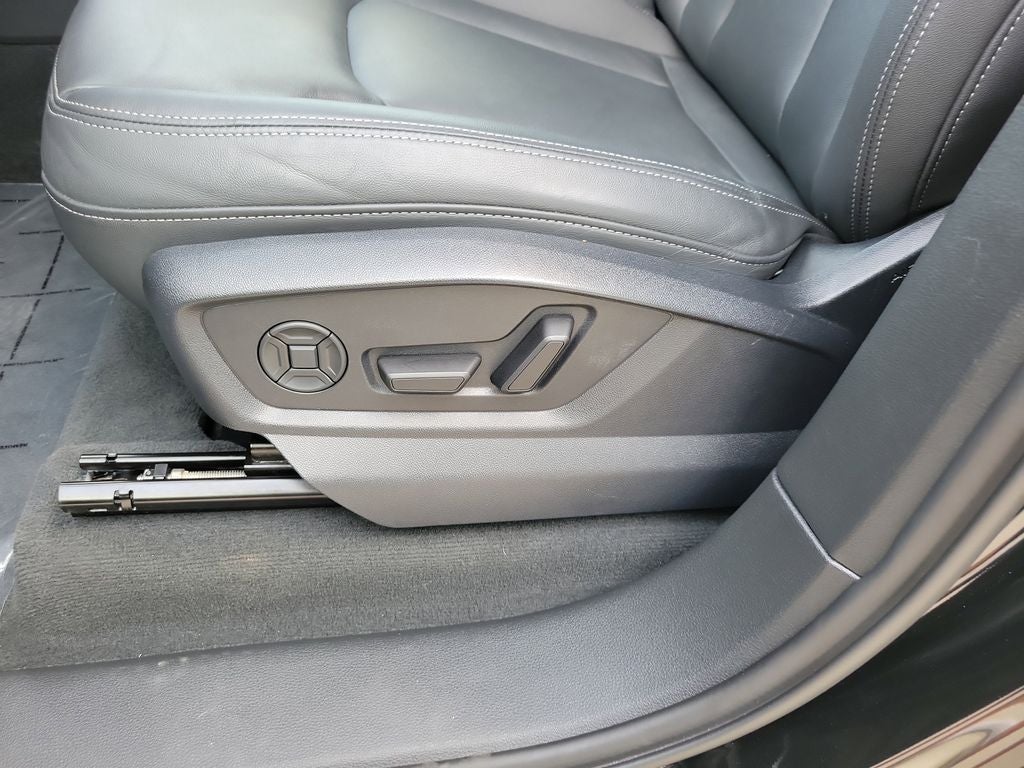 2025 Audi Q7 55 Premium Plus quattro