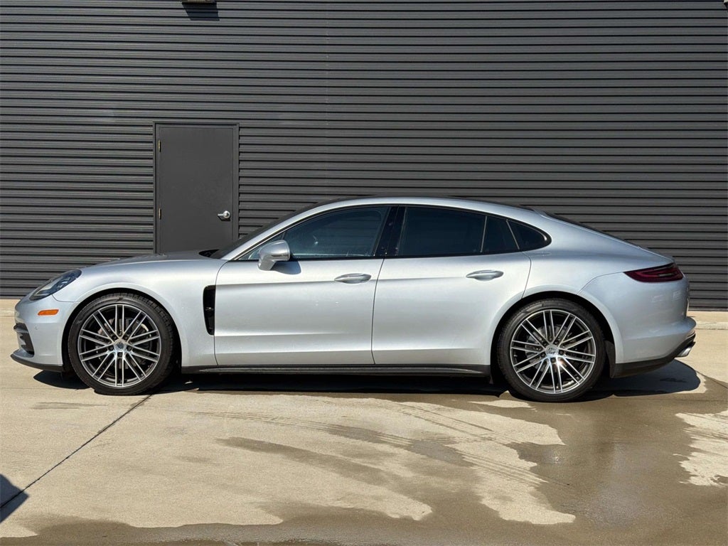 2018 Porsche Panamera 4
